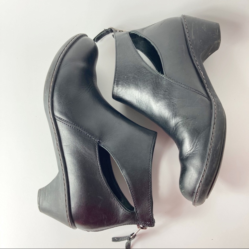 Dansko Bonita Cutout Ankle Boots Booties Size 38 Black - Picture 8 of 11